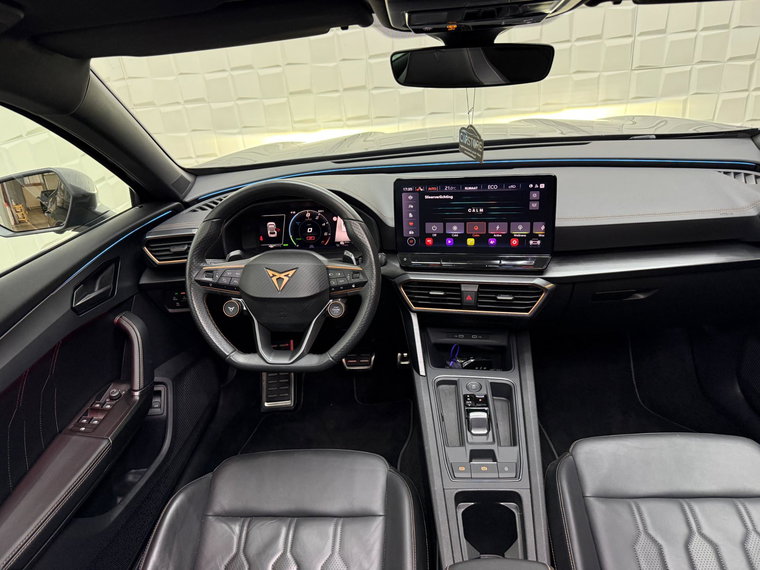 Vehicle Image 38