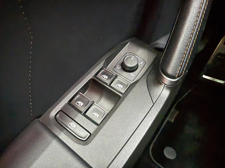 Vehicle Image 40