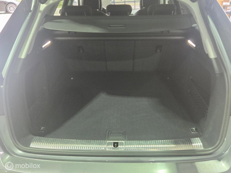 Vehicle Image 37