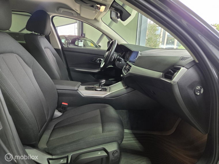 Vehicle Image 41