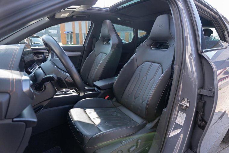 Vehicle Image 21