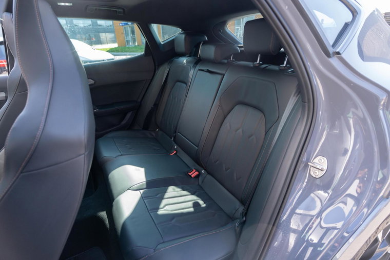 Vehicle Image 36