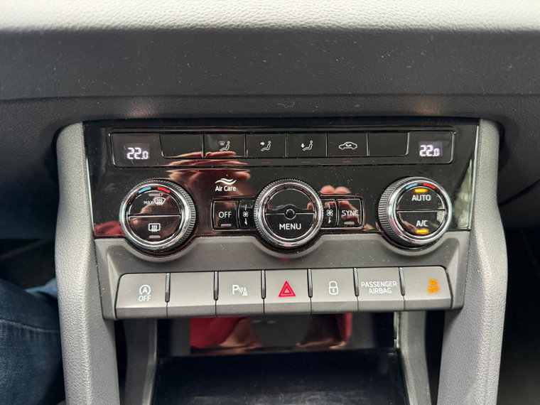 Vehicle Image 28