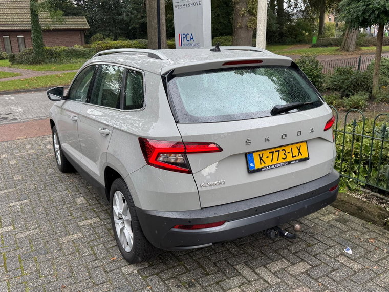 Vehicle Image 35
