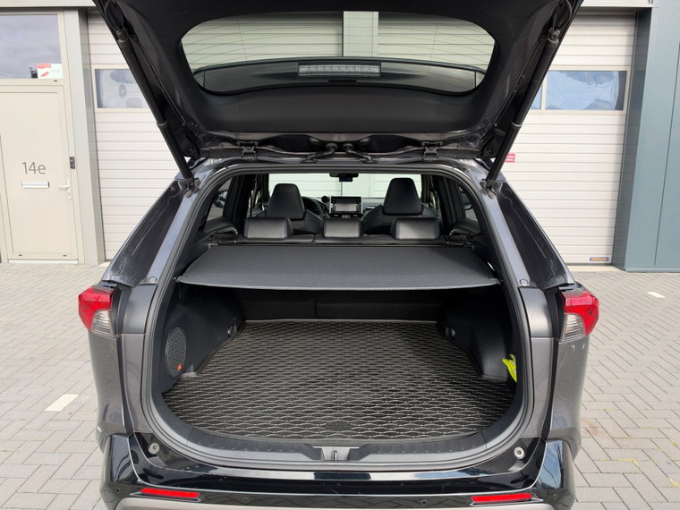 Vehicle Image 33