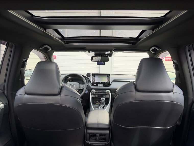 Vehicle Image 38