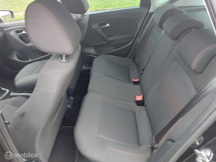 Vehicle Image 26