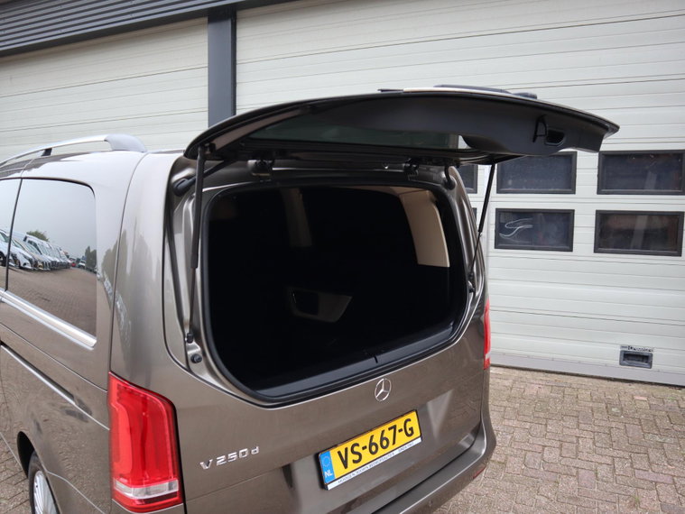 Vehicle Image 26