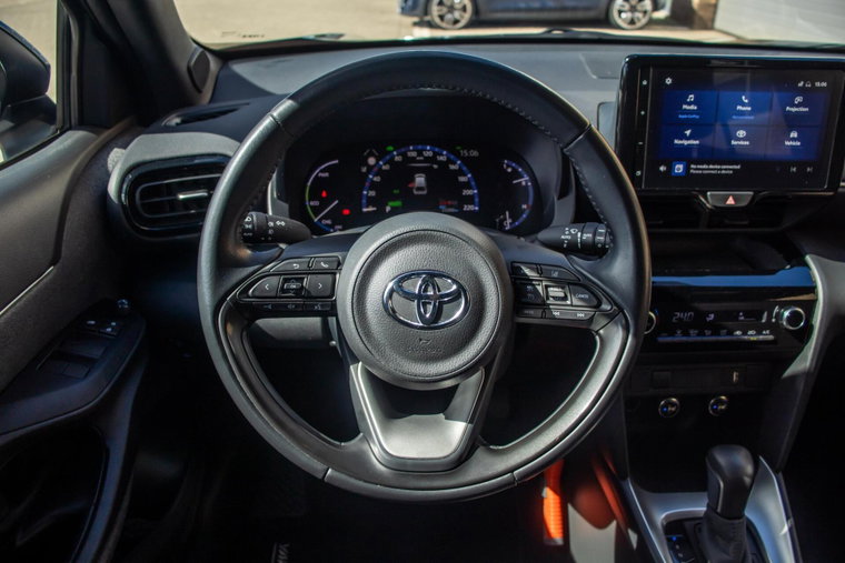 Vehicle Image 13