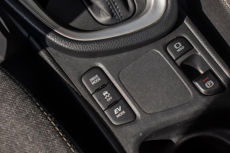 Vehicle Image 22