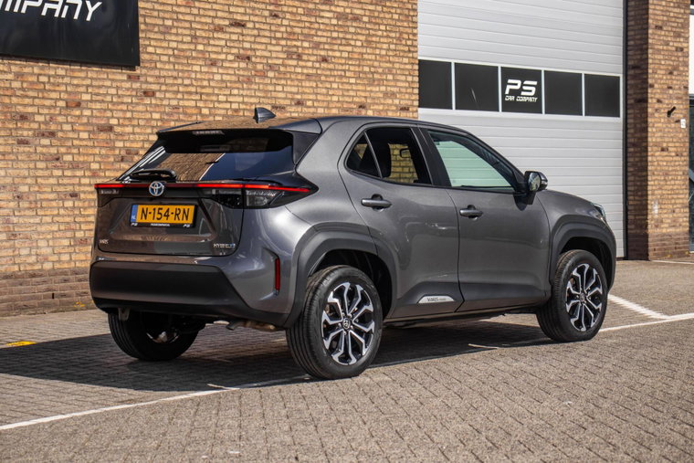 Vehicle Image 6