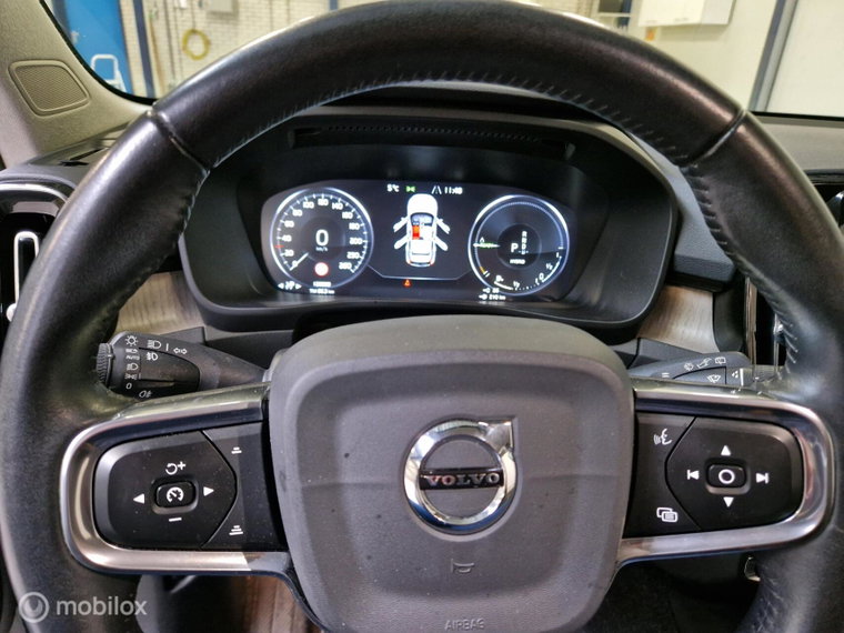Vehicle Image 26