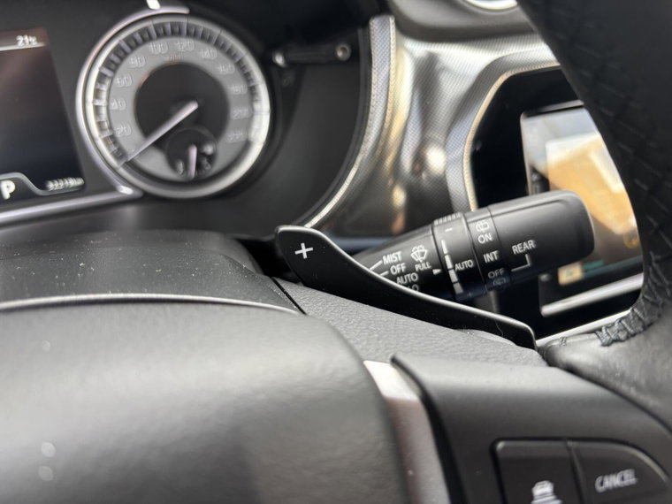 Vehicle Image 21