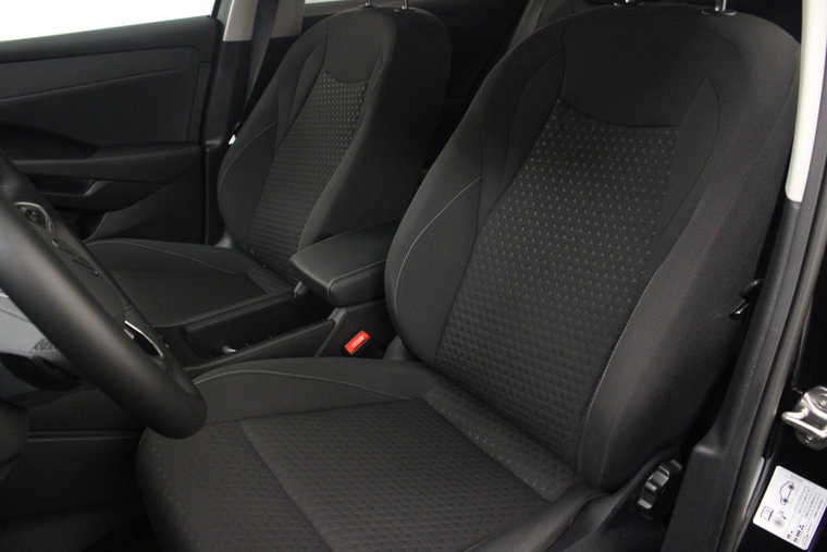 Vehicle Image 16