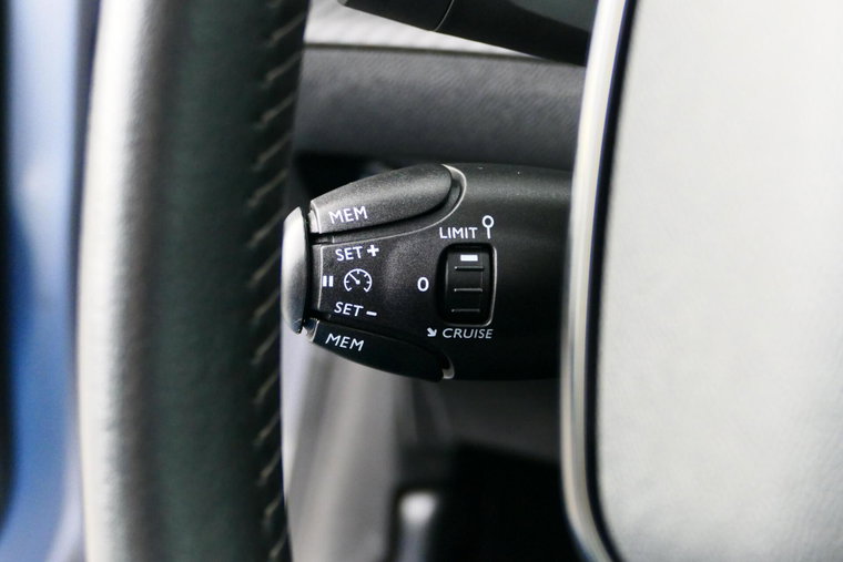 Vehicle Image 27