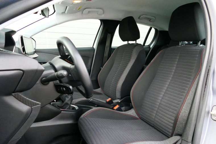 Vehicle Image 31