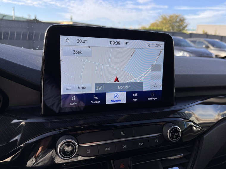 Vehicle Image 22