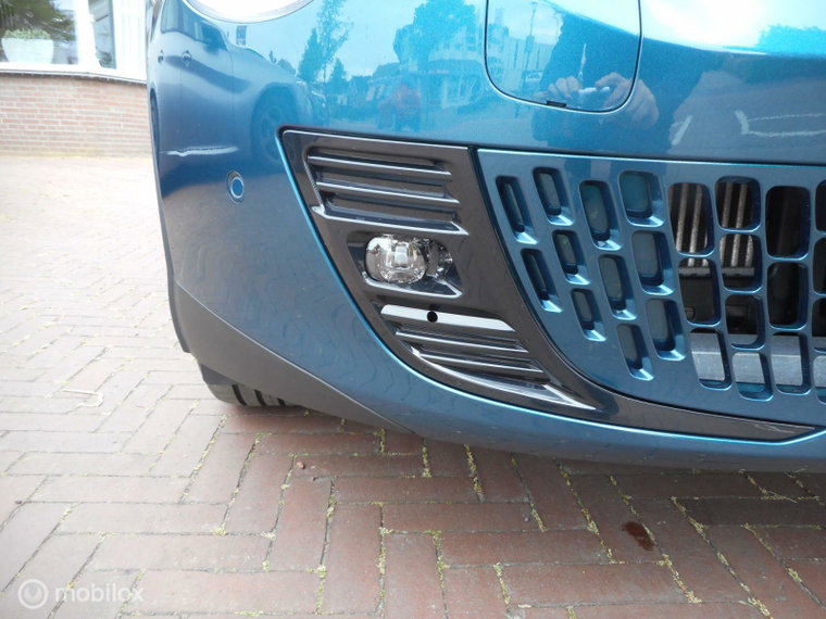 Vehicle Image 22