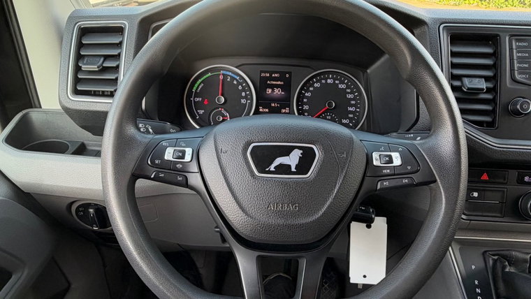 Vehicle Image 21