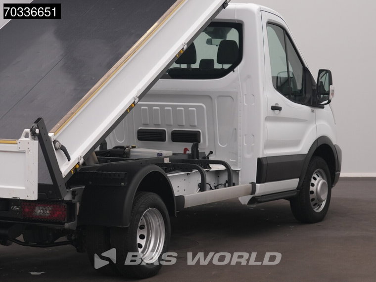Vehicle Image 41