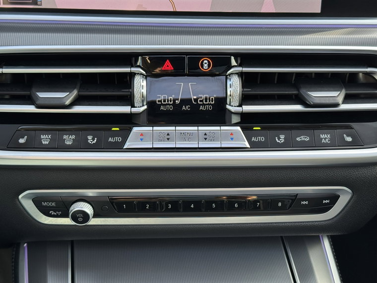 Vehicle Image 39