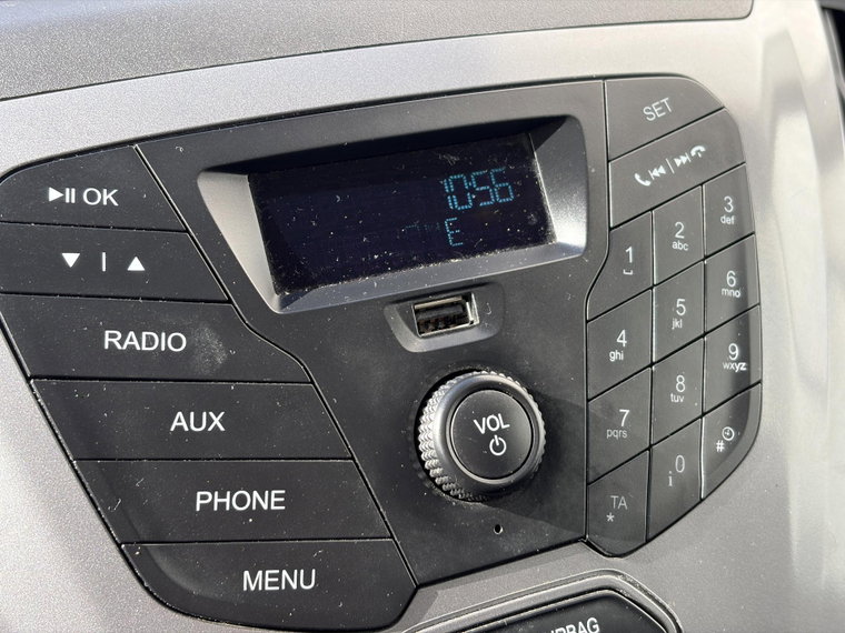Vehicle Image 19