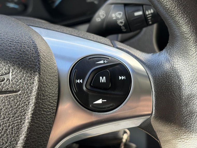 Vehicle Image 24