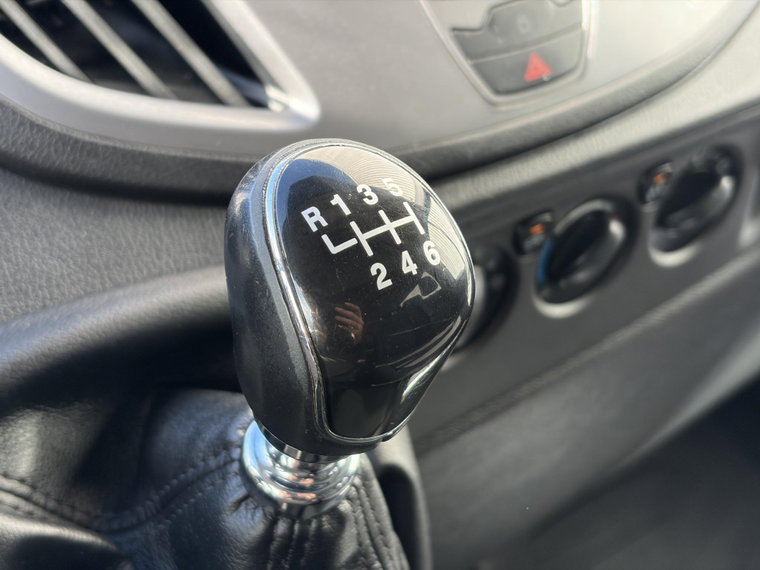 Vehicle Image 26