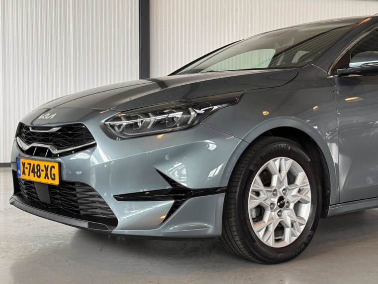Vehicle Image 30