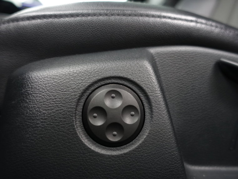 Vehicle Image 26