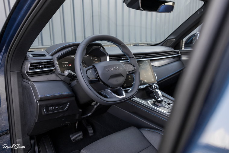 Vehicle Image 19