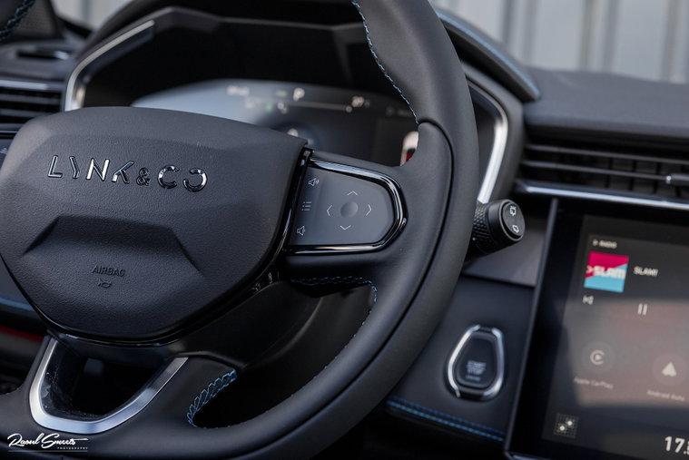 Vehicle Image 23