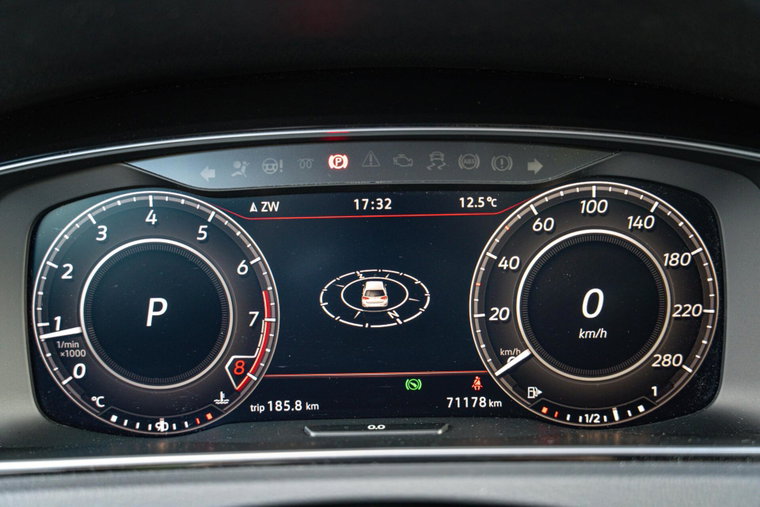 Vehicle Image 30