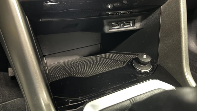 Vehicle Image 47