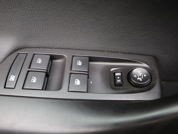 Vehicle Image 26