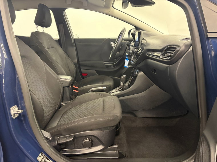 Vehicle Image 31