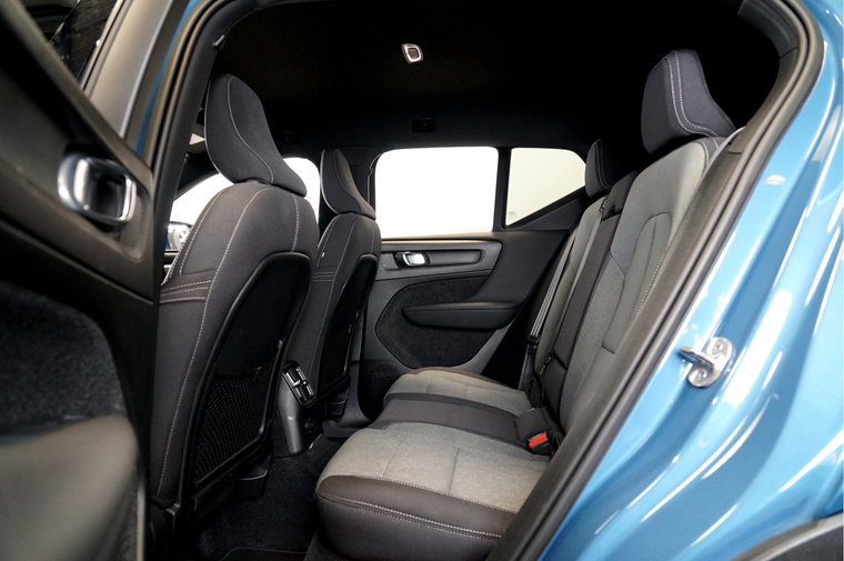 Vehicle Image 36