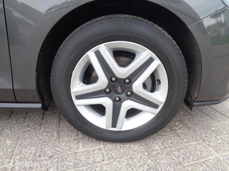 Vehicle Image 39