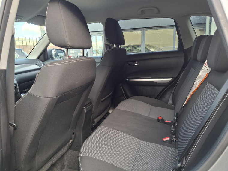 Vehicle Image 13