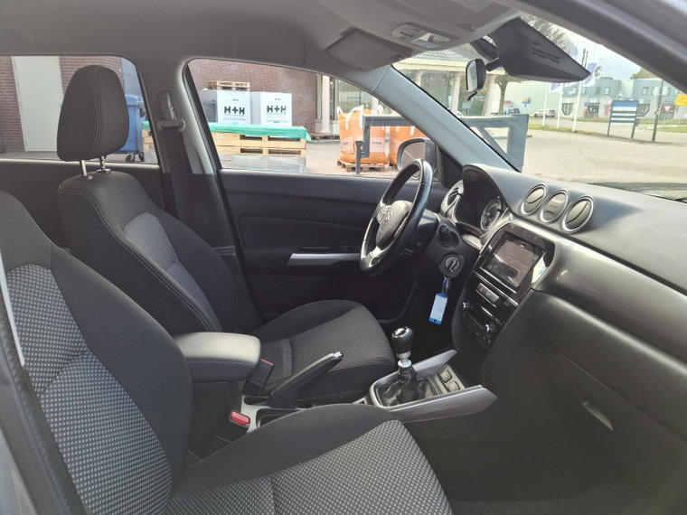 Vehicle Image 19