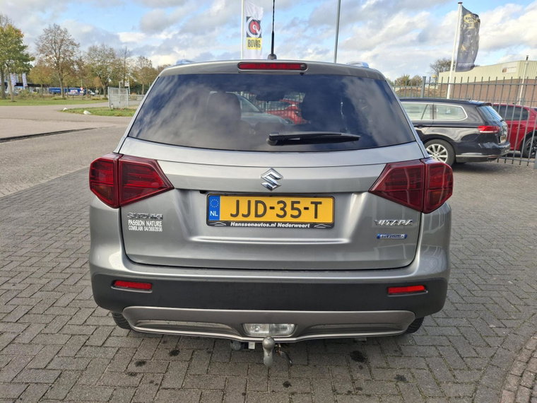 Vehicle Image 6