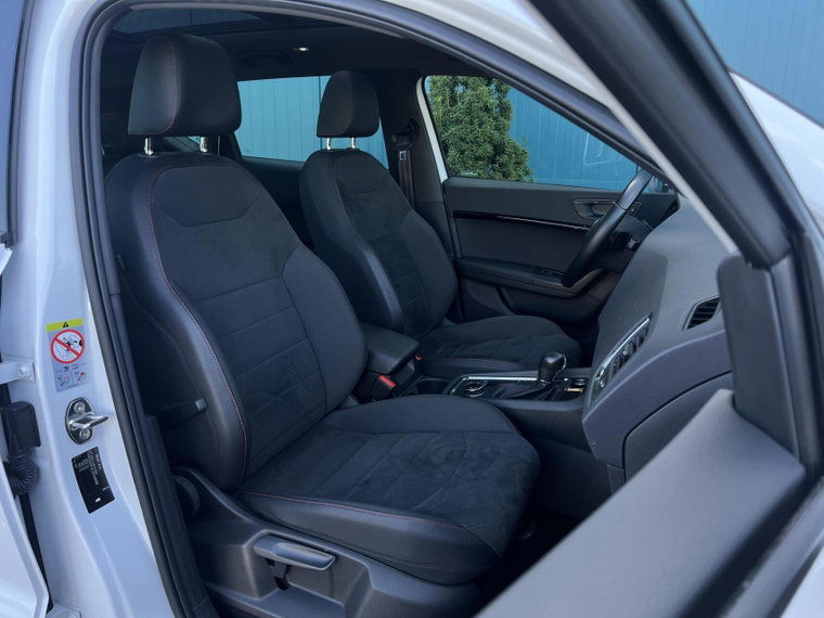 Vehicle Image 48