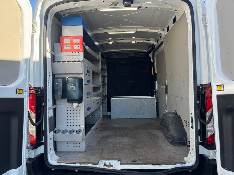 Vehicle Image 17