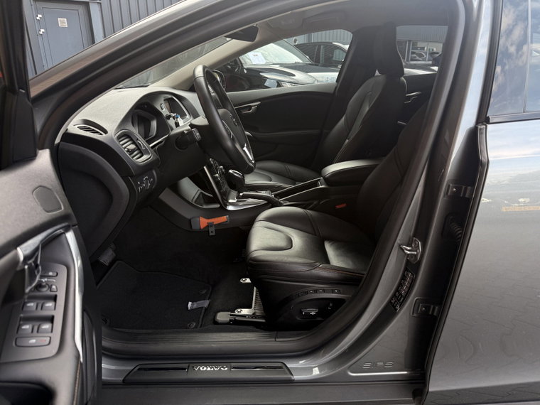 Vehicle Image 39