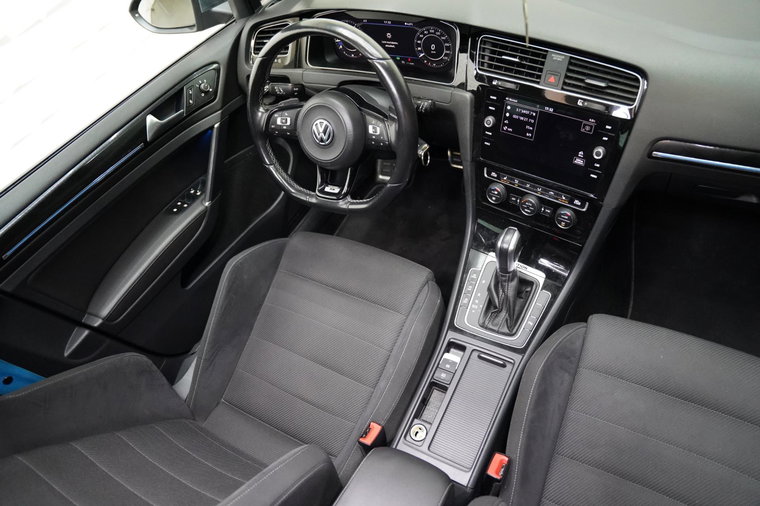 Vehicle Image 36