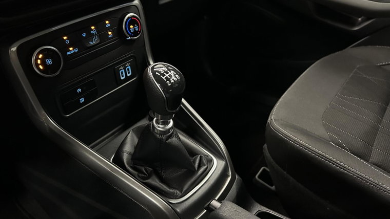 Vehicle Image 37