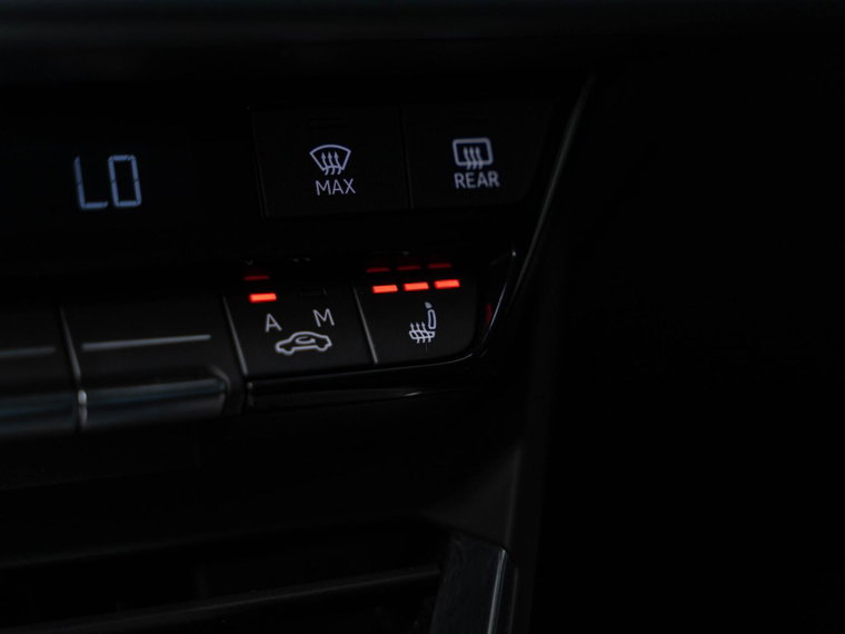 Vehicle Image 46