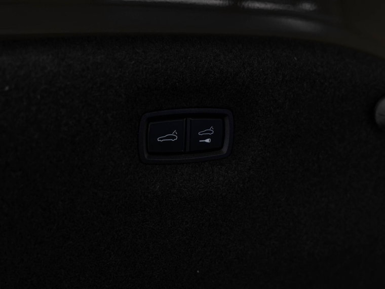 Vehicle Image 56