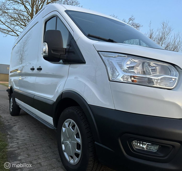 Vehicle Image 22