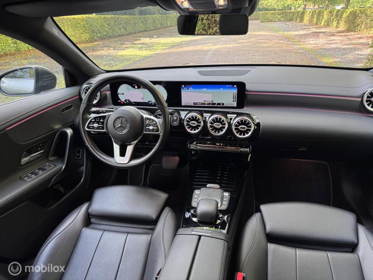 Vehicle Image 29